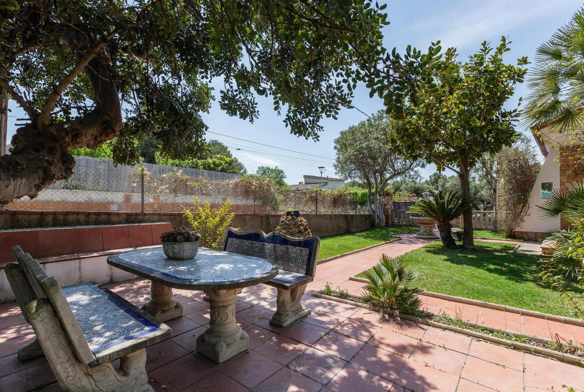 Villa Gessami Bellvei del Penedes エクステリア 写真